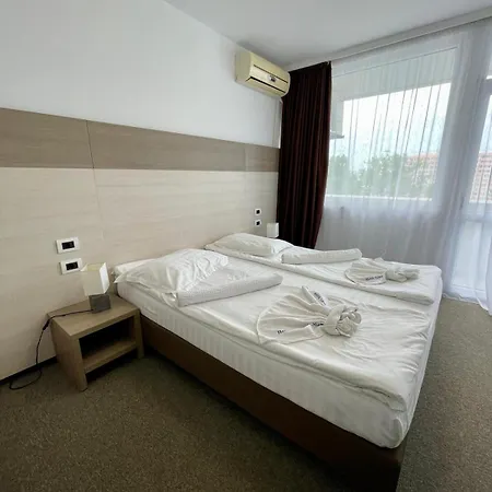 Hotel Aurora Mamaja
