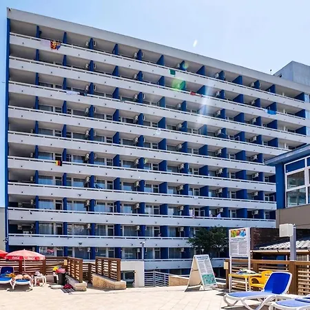 Aurora Hotel